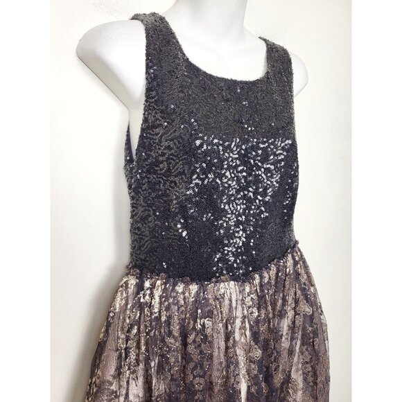 Leifsdottir Anthropologie sequin and tulle party dress. Size 8 - Picture 3 of 8